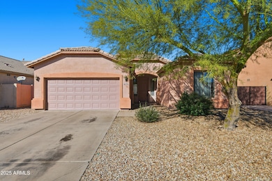 10910 W Davis Ln, Avondale, AZ 85323 - photo 2