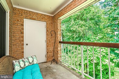 5800 Cove Landing Rd unit 302, Burke, VA 22015 - photo 2