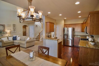 60922 Garrison Dr, Bend, OR 97702 - photo 2