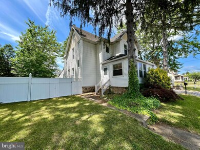 333 Swarthmore Ave, Folsom, PA 19033 - photo 2