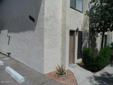 Tracey Ln  1