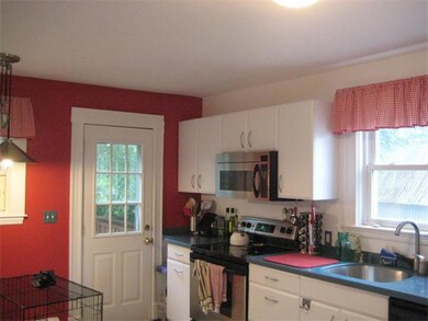 2 Garfield St unit 2, Natick, MA 01760 - photo 3