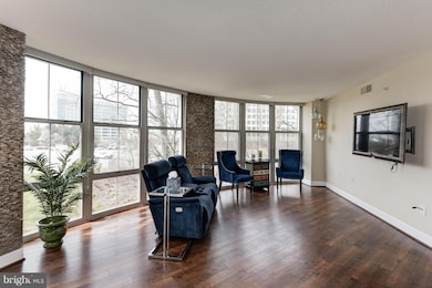 Carlton House @ Reston Town Center unit 314, Reston, VA 20190 - photo 5