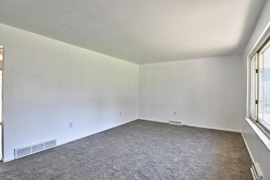 7720 Irvington Ave, Dayton, OH 45415 - photo 5