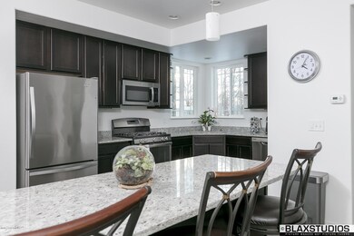 010-Kitchen (3 of 5)