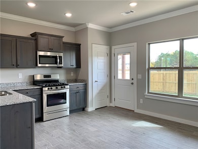 402 Red Robin St, Centerton, AR 72719 - photo 7