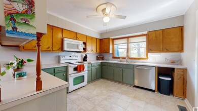 893 Peach Orchard Rd, Murray, KY 42071 - photo 5