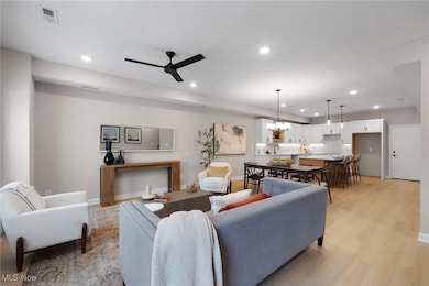 449 Harbor Ln, Lorain, OH 44052 - photo 3