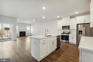 741 Hunsberger Rd, Spring City, PA 19475 - photo 5