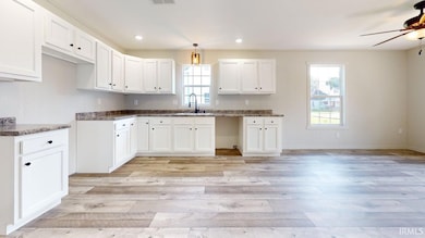 707 Durbin St, Bicknell, IN 47512 - photo 4