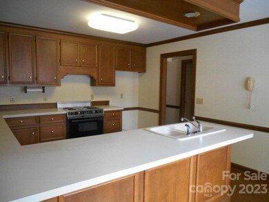 3030 Kern Dr, Salisbury, NC 28147 - photo 3