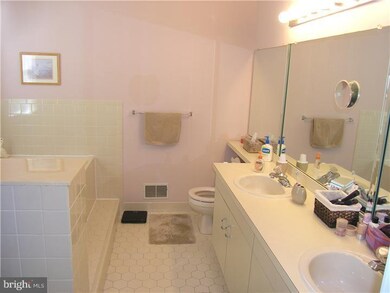 unlisted-address, Franklin Park, NJ 08823 - photo 7