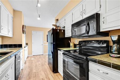 7254 Mastin St, Shawnee, KS 66203 - photo 2