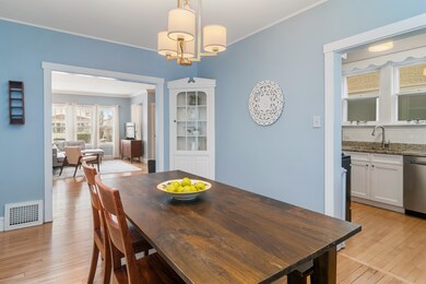 1172 Clarence Ave, Oak Park, IL 60304 - photo 5