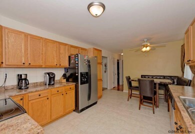 5 Bertone Dr, Schenectady, NY 12306 - photo 3