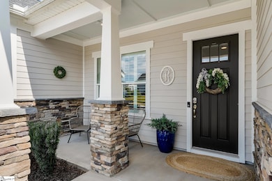 4 Semillon Rd, Simpsonville, SC 29681 - photo 2