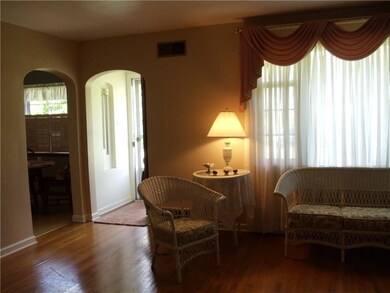 12' x 16'--another view of inviting living room, h