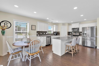 321 Meadowmoor Rd, Greer, SC 29651 - photo 7