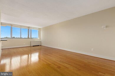 Mica Condominiums unit 907, Silver Spring, MD 20910 - photo 6