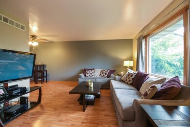 943 W Pine Place, Griffith, IN 46319 - photo 2