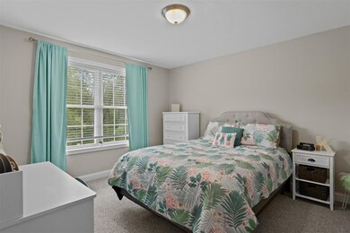 261 E Dunbarton Rd, Goffstown, NH 03045 - photo 3