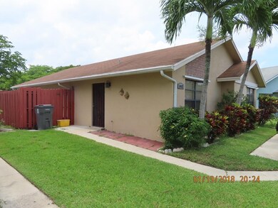 1401 Pines Ln, West Palm Beach, FL 33415 - photo 2