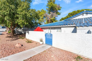 2104 Bavington Dr unit C, Las Vegas, NV 89108 - photo 3