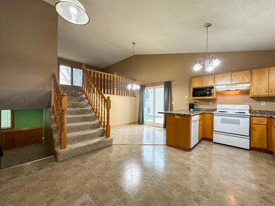 1610 2nd Ave N, Sauk Rapids, MN 56379 - photo 4
