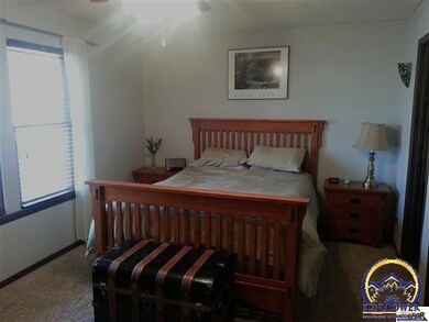 3850 SW Atwood Terrace, Topeka, KS 66610 - photo 7