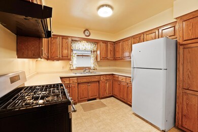 707 211th Place, Dyer, IN 46311 - photo 2