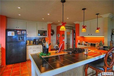 Open Kitchen