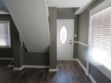 319 N 20th Ave, Beech Grove, IN 46107 - photo 5