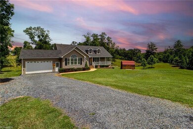 2547 Cordie Dr, Asheboro, NC 27205 - photo 4