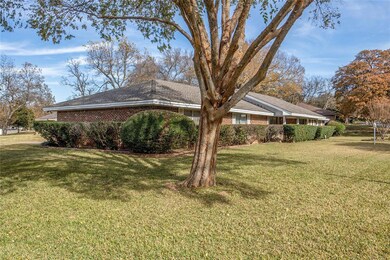 4000 Woodvine Dr, Euless, TX 76040 - photo 6