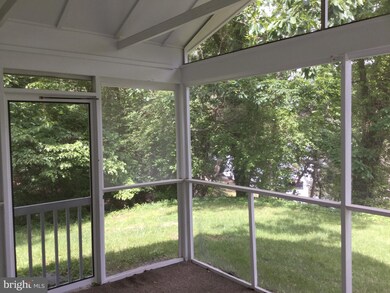 45363 Sypher Rd, California, MD 20619 - photo 4