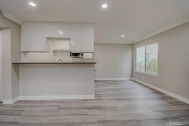 21941 Rimhurst Dr unit D, Lake Forest, CA 92630 - photo 4