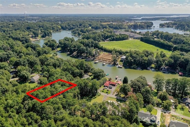 6968 Navajo Trail, Lake Norman of Catawba, NC 28673 - photo 2