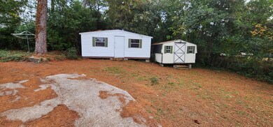 thomas ln outbuildings
