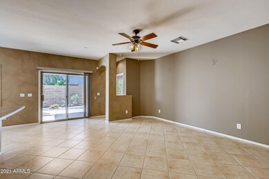 5-754338762-10 Living Room