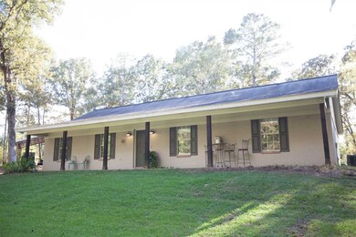 305 Holmes Hollow Ln, Canton, MS 39046 - photo 2