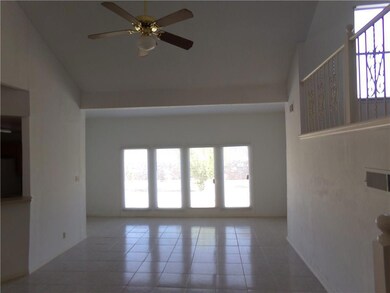 14003 Glenosa Dr, Horizon City, TX 79928 - photo 3