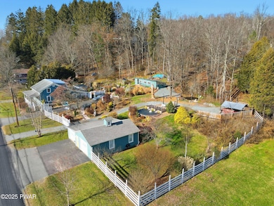 721 Maple Ave, Honesdale, PA 18431 - photo 3