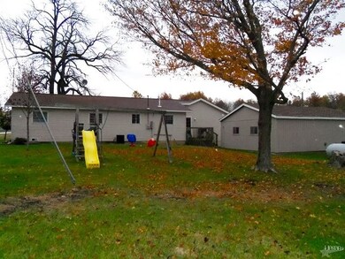 7633 S 200 E, Bluffton, IN 46714 - photo 5