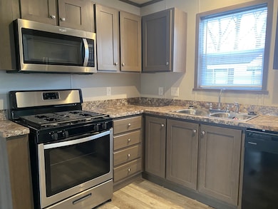 2701 Huizenga St unit 66, Norton Shores, MI 49444 - photo 4