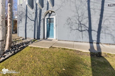 46-Front Entry_IMG_2186_SSW