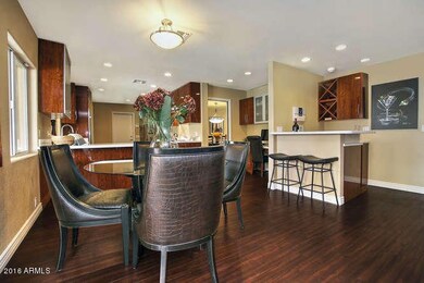 8622 E Joshua Tree Ln-small-022-20-DInin
