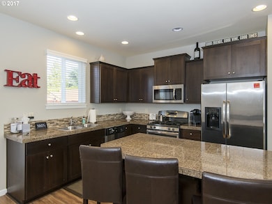 13233 SE Taralon Dr, Clackamas, OR 97015 - photo 4