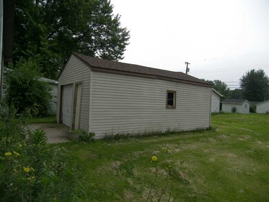 613 E Walnut St, Greentown, IN 46936 - photo 6