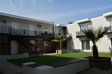 1419 Hawthorne St unit 28, Houston, TX 77006 - photo 7