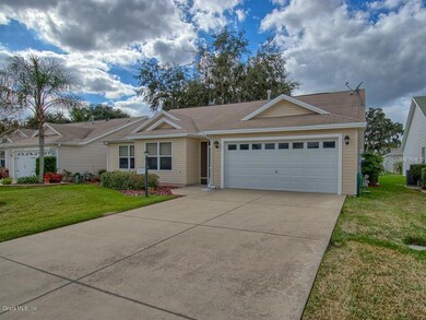 17380 SE 70th Royal Pine Ct, The Villages, FL 32162 - photo 2